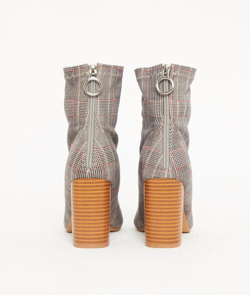 Botines de talón con estampado Príncipe de Gales Botines de talón con estampado Príncipe de Gales