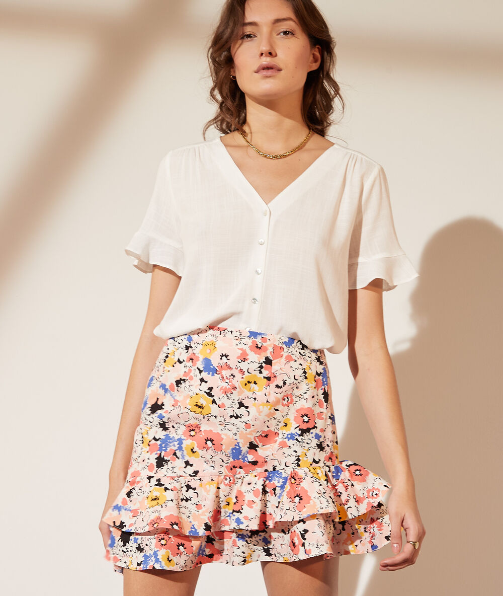 Falda volantes estampado floral crudo.