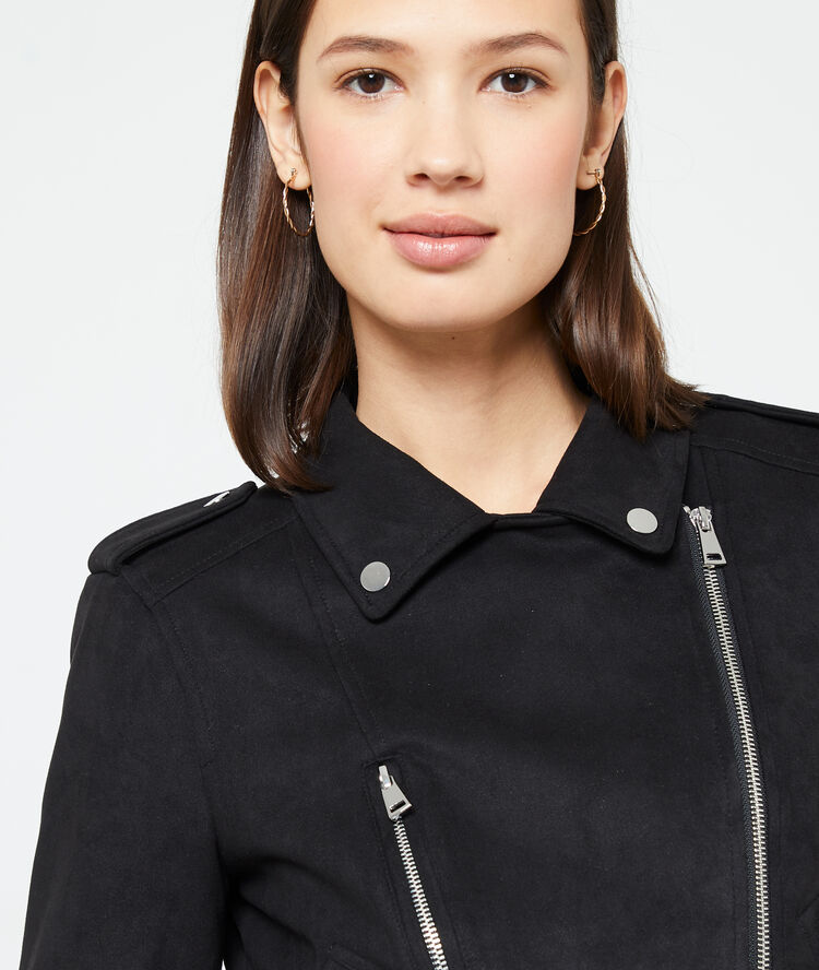 Chaqueta biker efecto ante negro.