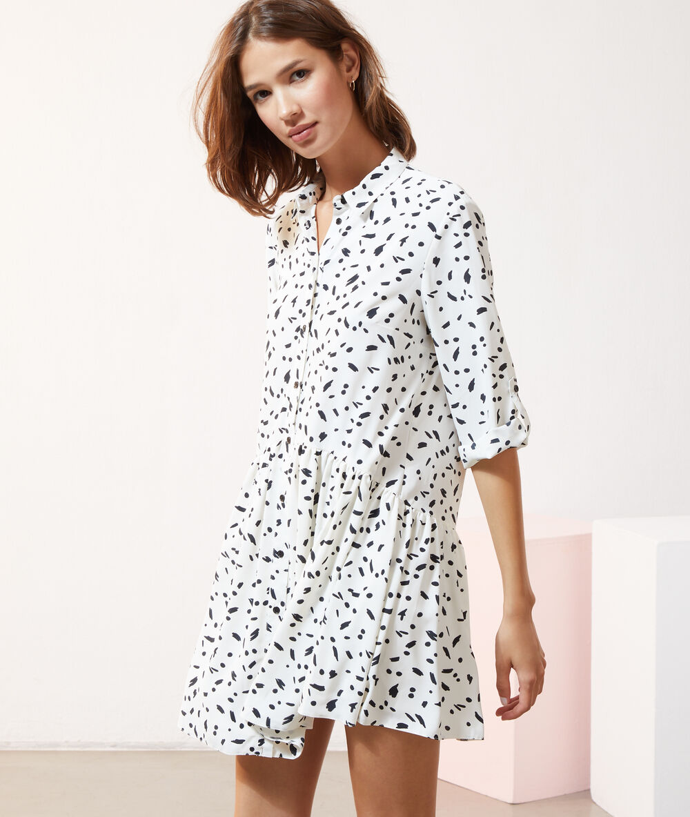 Vestido camisero estampado crudo.