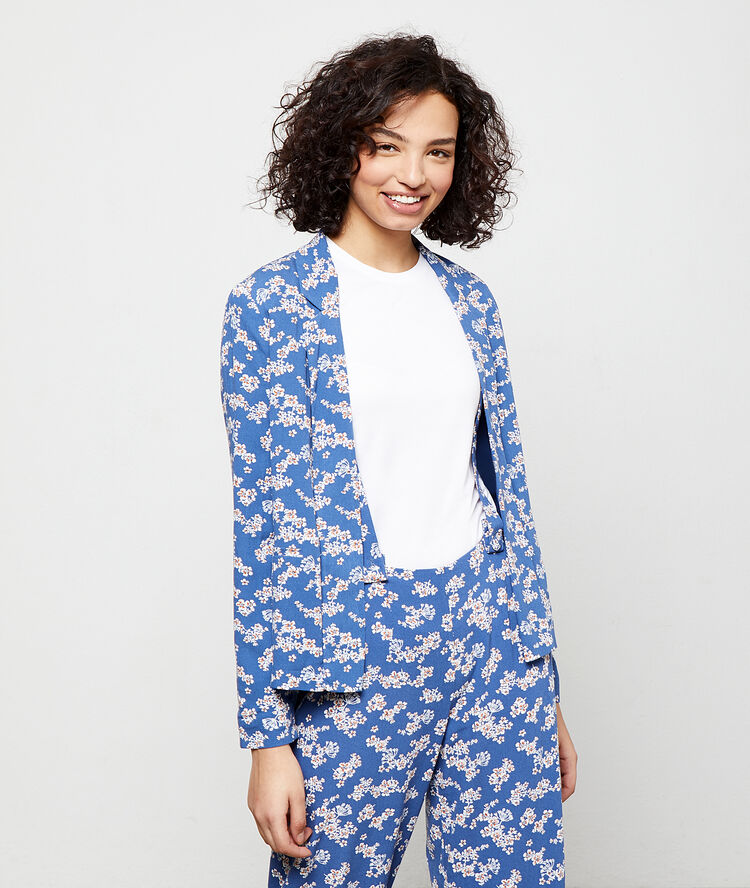 Chaqueta de sastre estampado floral azul.