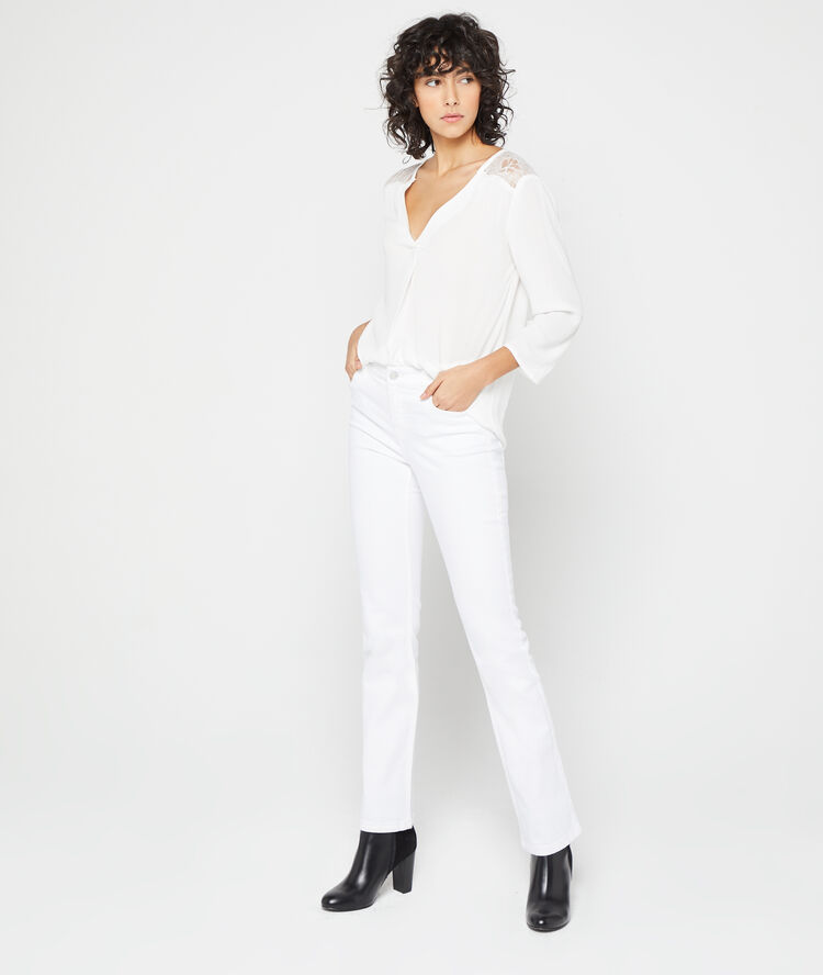 Blusa espalda de guipur crudo.