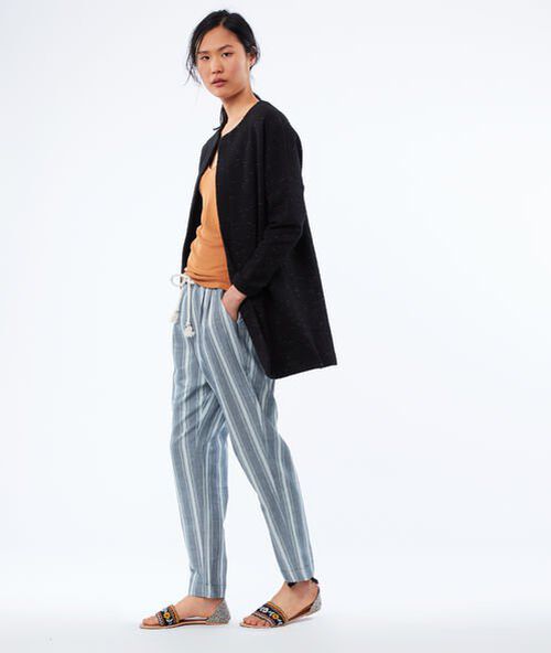 Pantalón corte zanahoria con cinturón c.denim.
