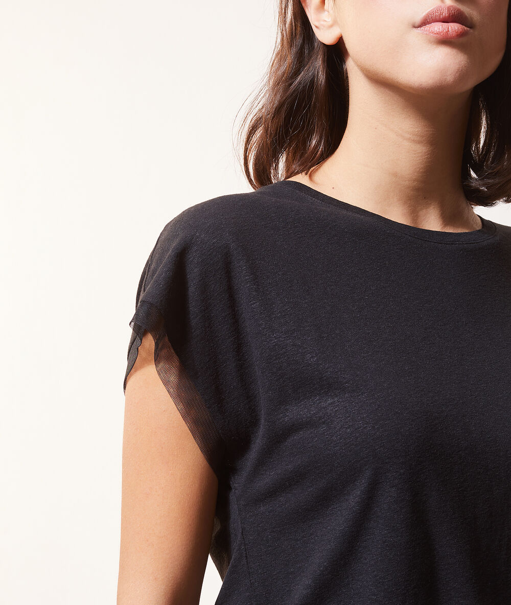 Camiseta lisa negro.