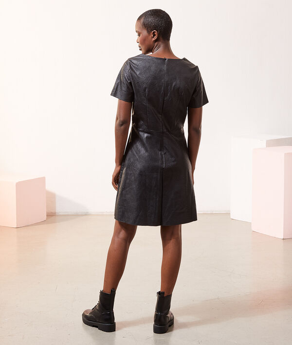 Vestido corto efecto piel Vestido corto efecto piel