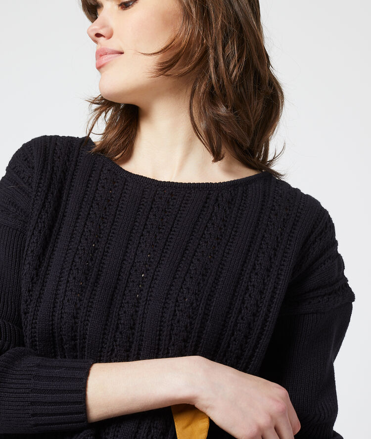 Jersey de punto trenzado negro.