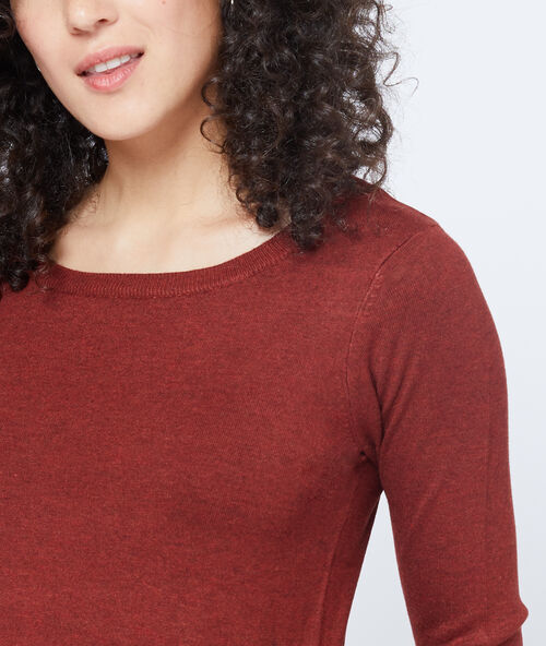 Pull col rond en maille fine epice.