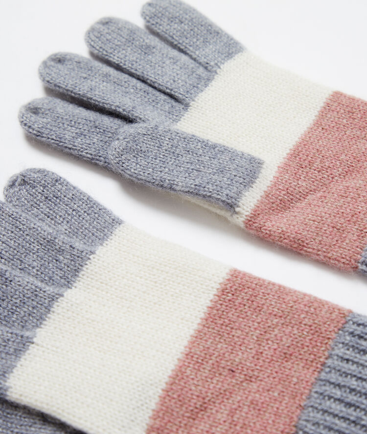 Guantes a rayas de cachemira multicolor.