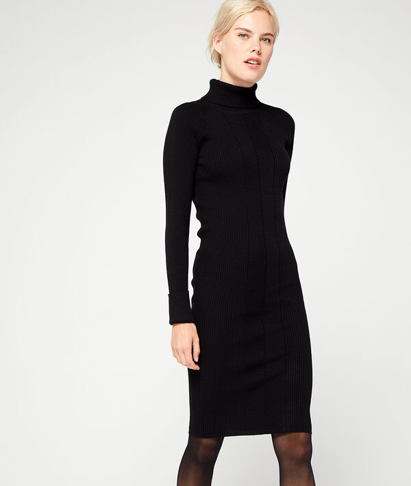 Vestido suéter cuello alto Vestido suéter cuello alto