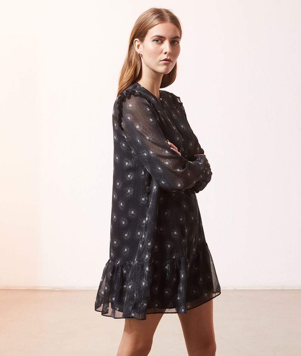 Vestido vaporoso estampado negro.