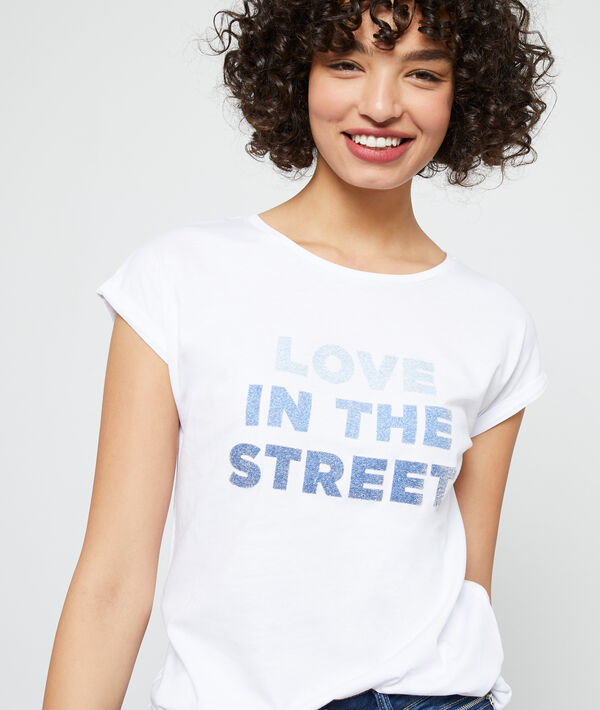 Camiseta de algodón orgánico ‘Love in the street’ Camiseta de algodón orgánico ‘Love in the street’