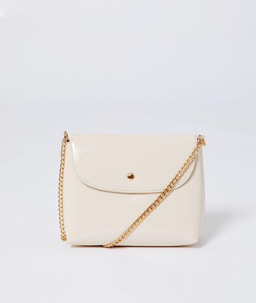 Bolso tipo sobre efecto brillante  crudo.