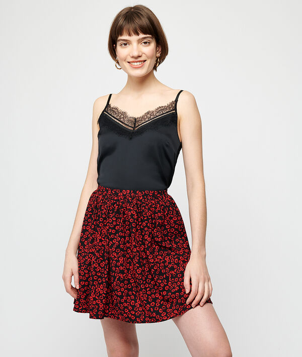 Camisola satinada escote de encaje Camisola satinada escote de encaje