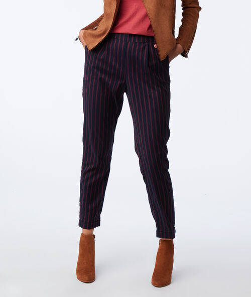 Pantalon cigarette con rayas finas Pantalon cigarette con rayas finas