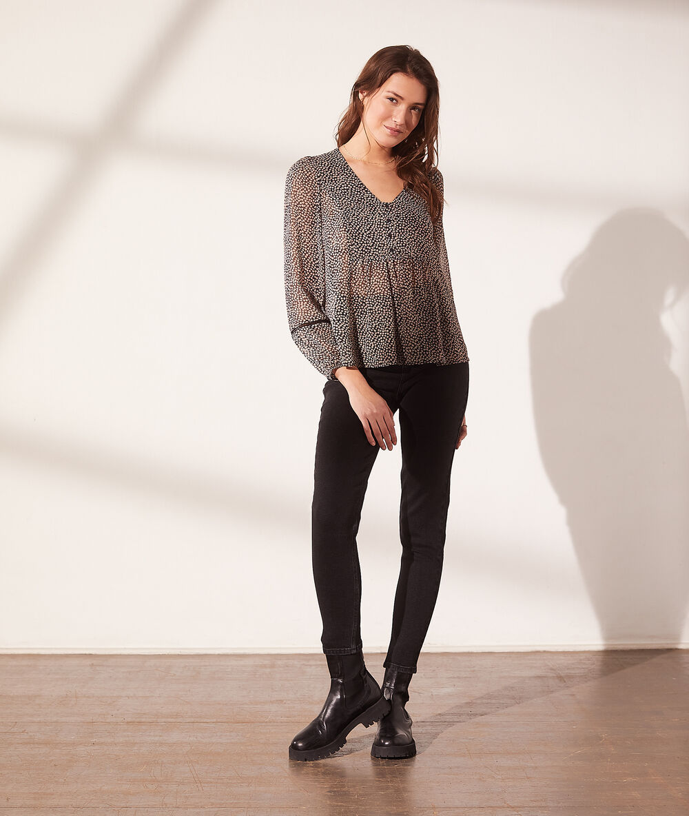 Blusa estampado floral crudo.