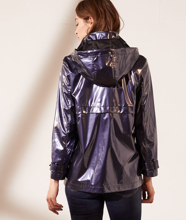 Impermeable efecto vinilo Impermeable efecto vinilo