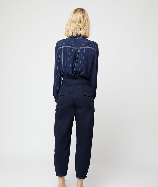 Pantalón de talle alto y 7/8 Pantalón de talle alto y 7/8