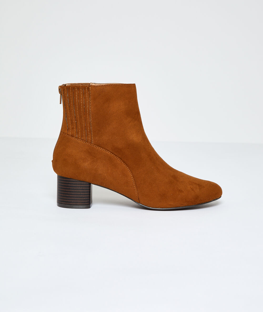 Botines efecto ante tierra.
