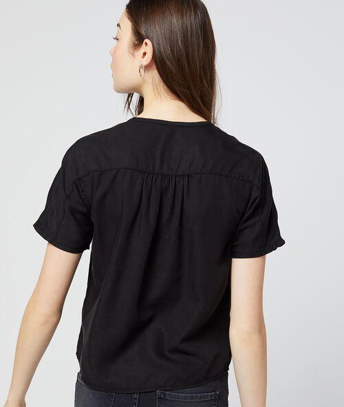 Blusa abotonada en Tencel Blusa abotonada en Tencel