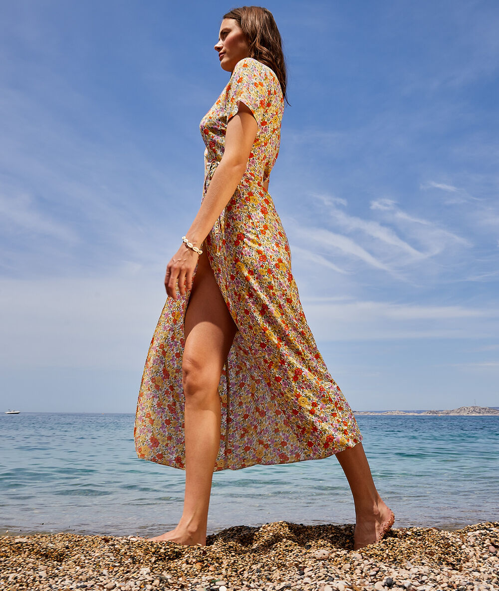 Vestido largo estampado floral crudo.