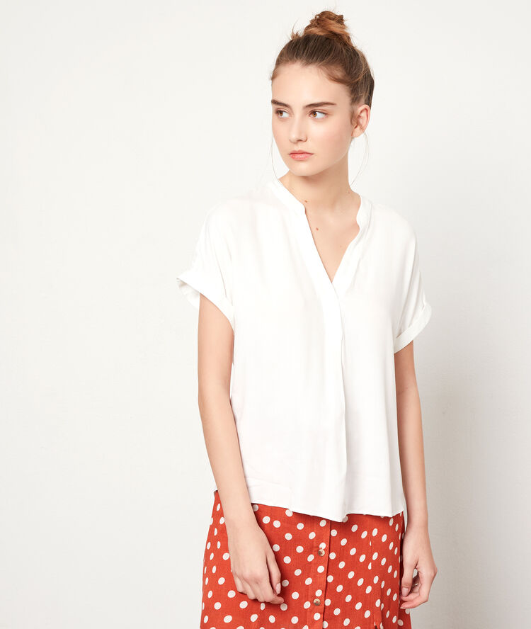 Camisa lisa blanco.