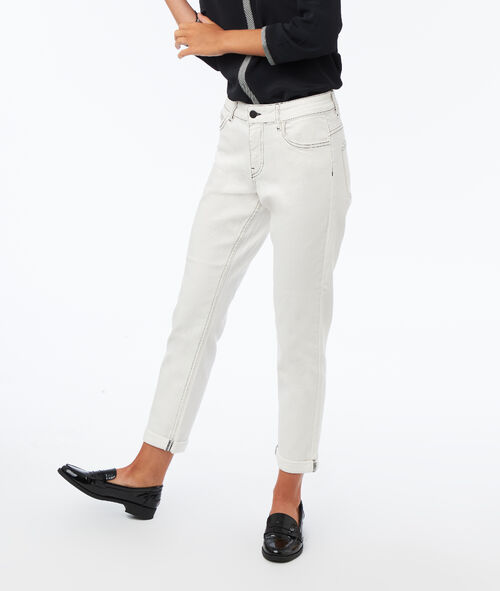 Pantalón vaquero estilo boyfriend Pantalón vaquero estilo boyfriend