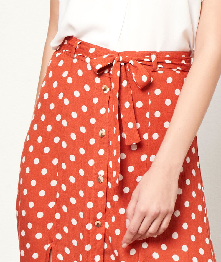 Falda midi estampado de lunares rojo teja.