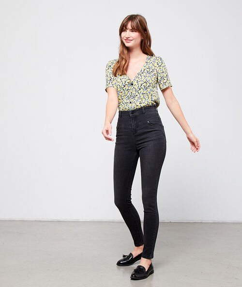 Blouse imprimé fleuri noir.