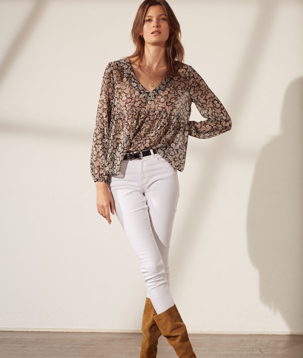 Blusa estampada negro.