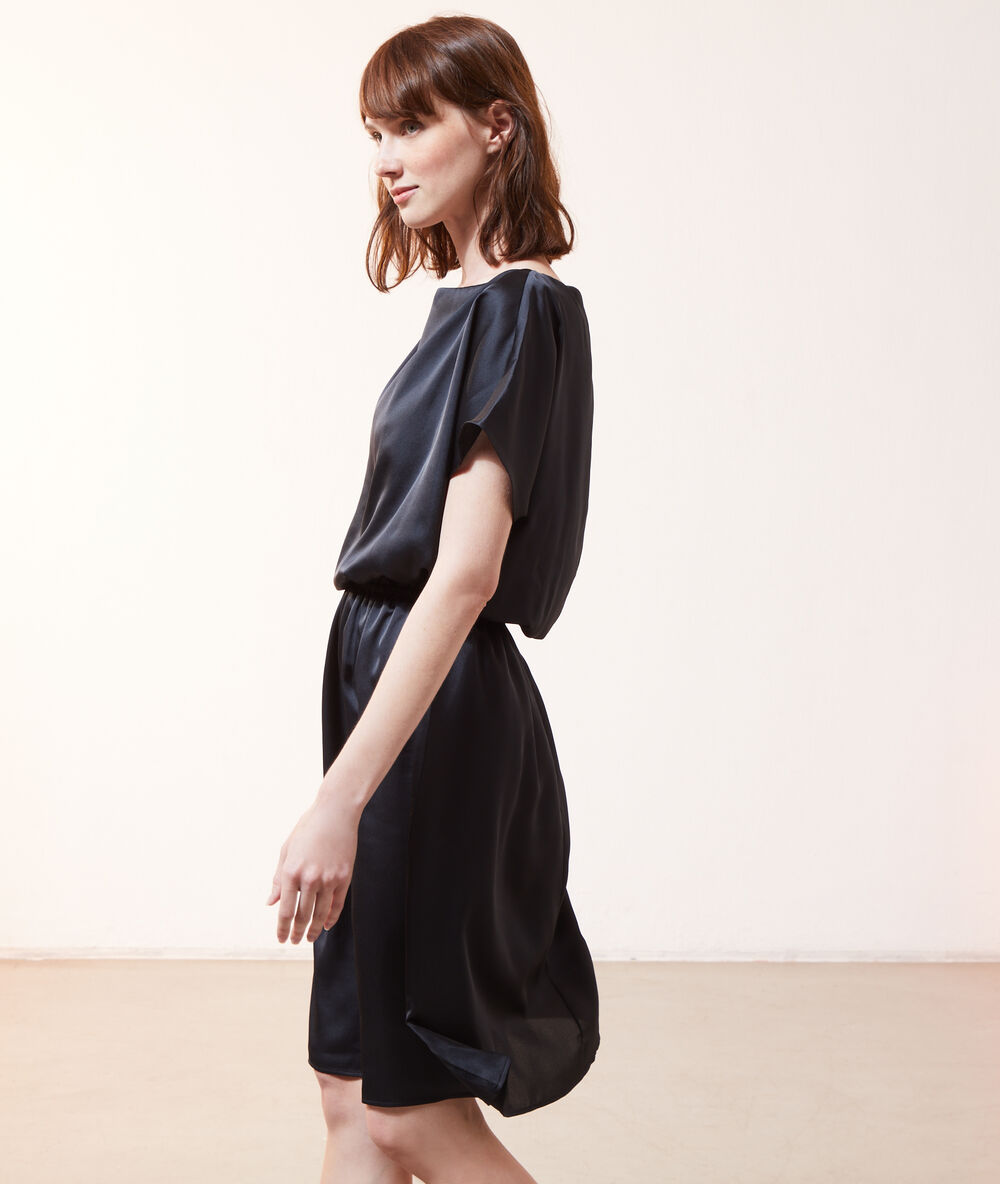 Vestido midi 2 en 1 con top incorporado negro.