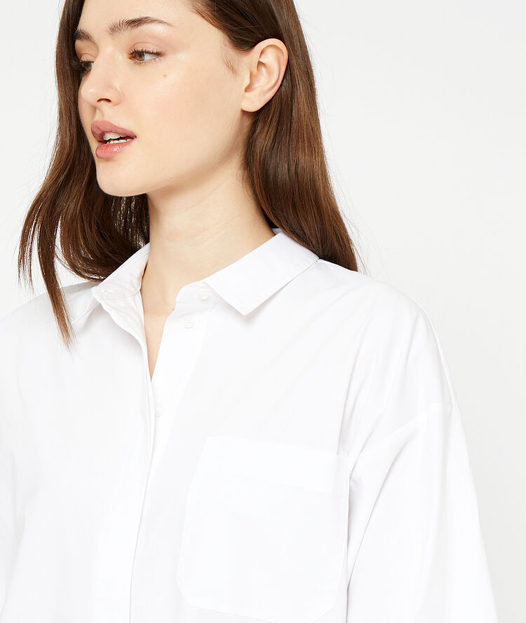 Camisa lisa blanco.