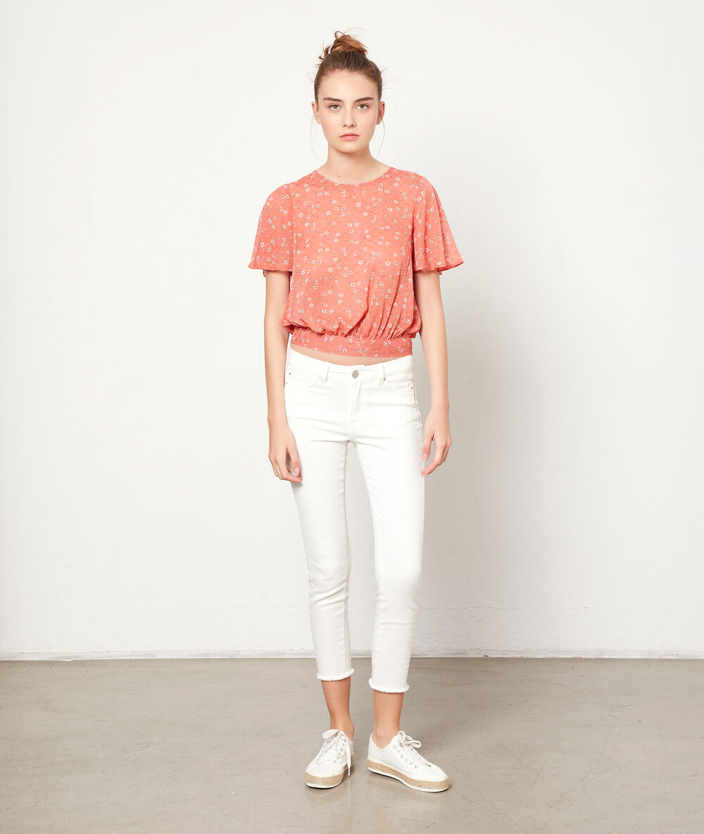 Blusa estampado floral rosa.