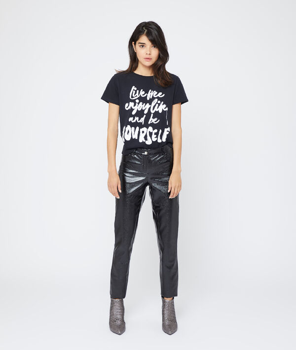 Camiseta de algodón 'live free enjoy life and be yourself' Camiseta de algodón 'live free enjoy life and be yourself'
