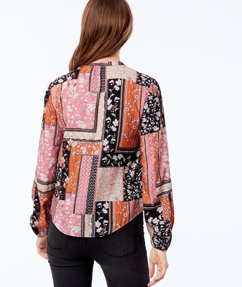 Blusa patchwork floral Blusa patchwork floral