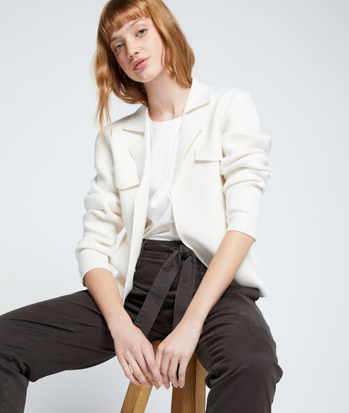 Gilet col tailleur en maille fine Gilet col tailleur en maille fine