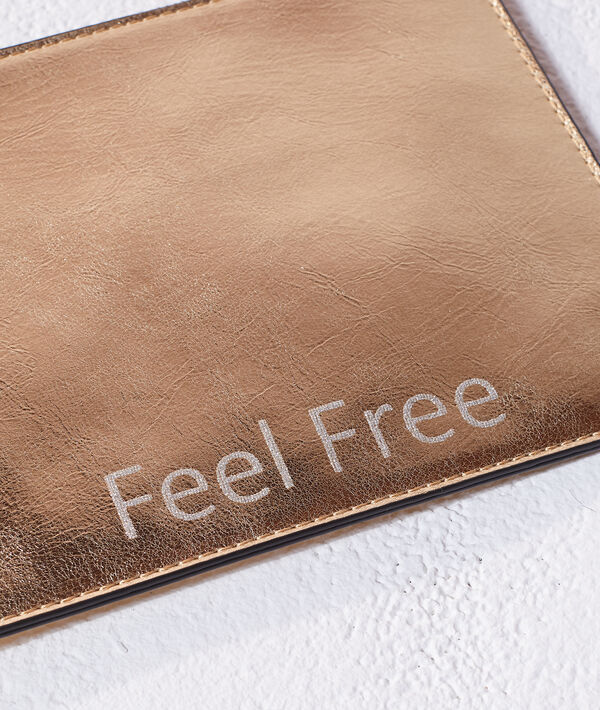 Bolso tipo cartera 'feel free' Bolso tipo cartera 'feel free'