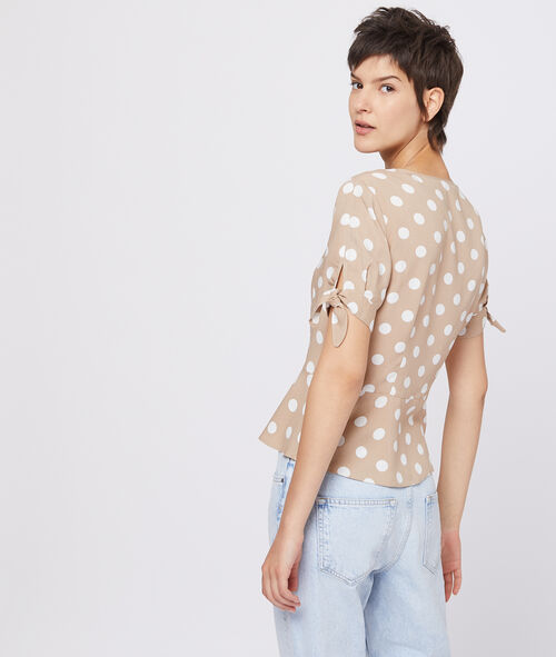 Blusa anudada a lunares Blusa anudada a lunares