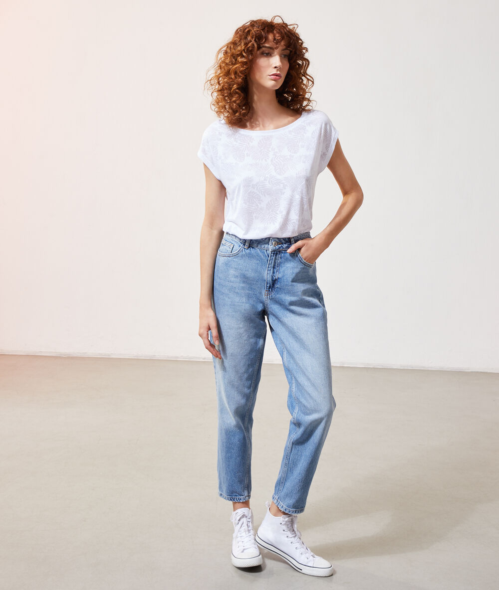Camiseta estampado hojas blanco.