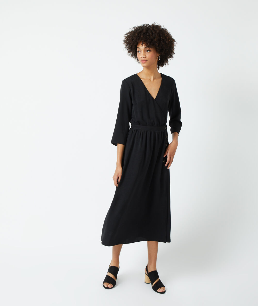 Vestido largo escote cruzado negro.