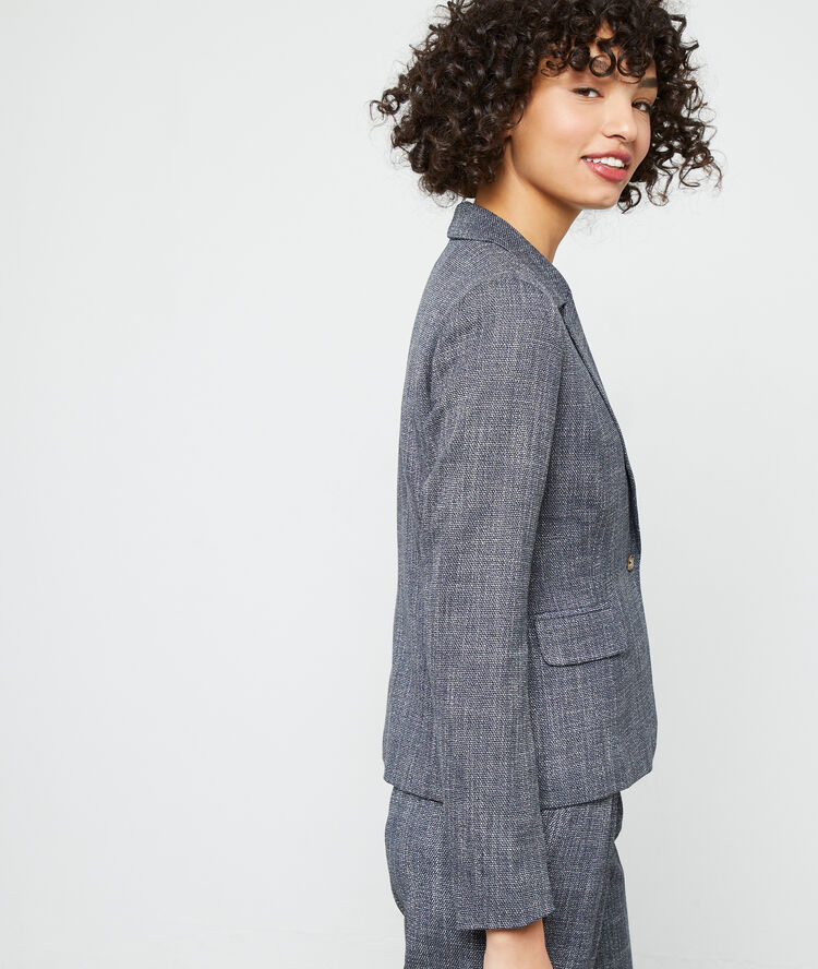 Chaqueta de sastre azul marino.