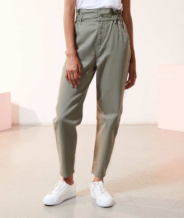 Pantalón zanahoria talle alto Pantalón zanahoria talle alto