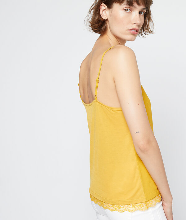 Camisola escotada con encaje Camisola escotada con encaje