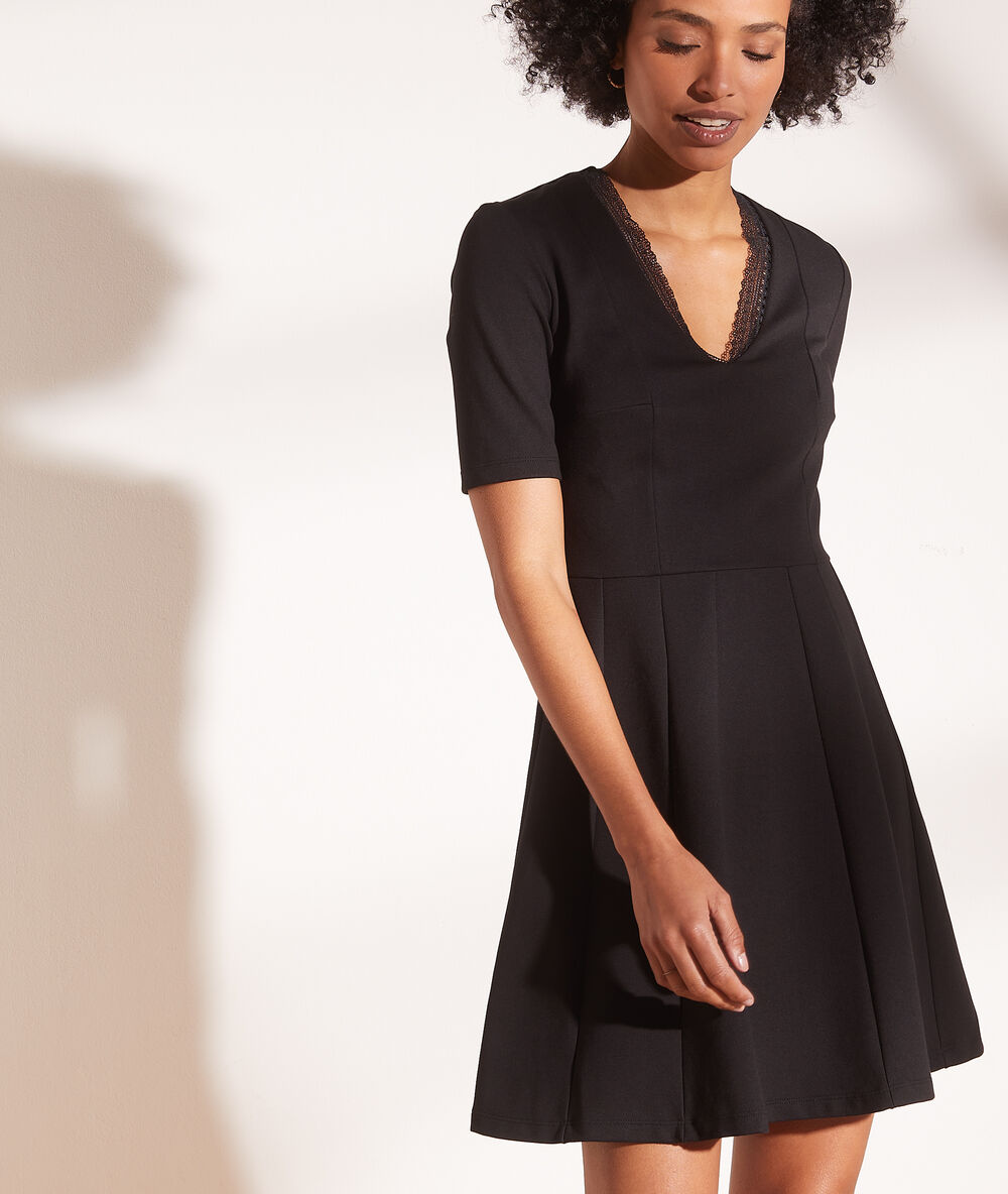 Vestido escote en v 2 en 1 negro.