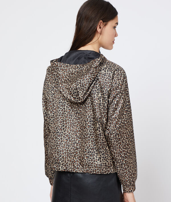 Chaqueta tipo bomber estampado de leopardo Chaqueta tipo bomber estampado de leopardo