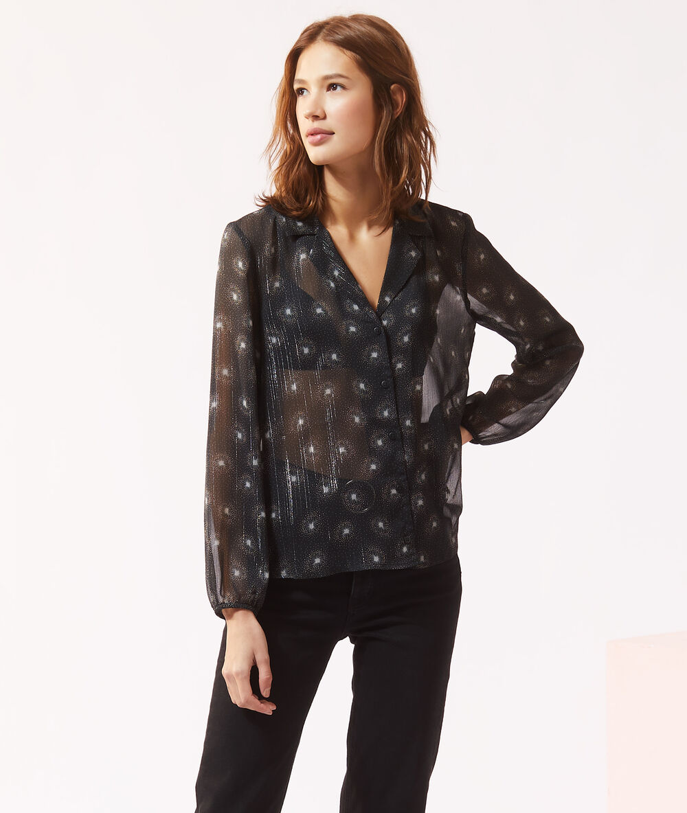 Camisa estampada negro.