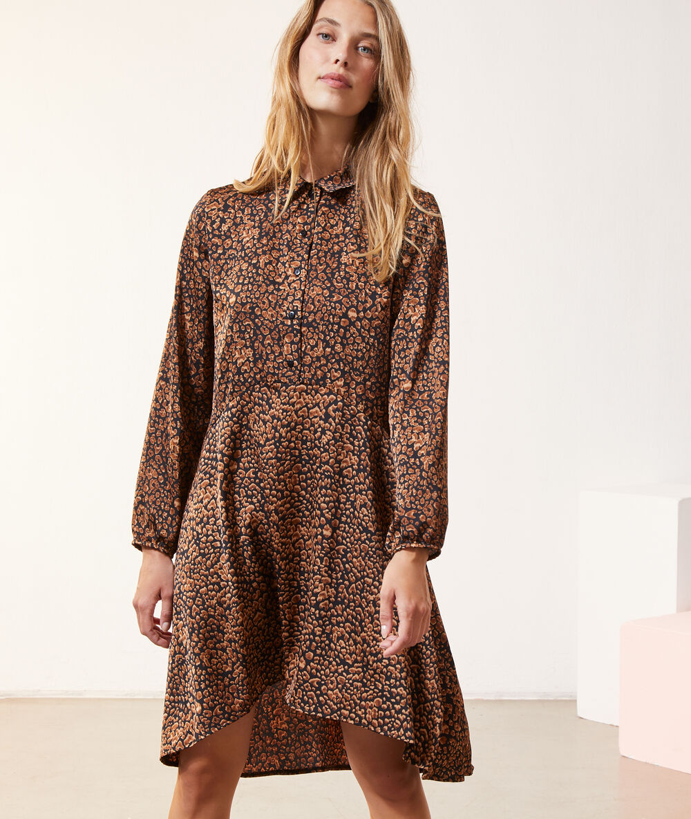 Robe fluide imprimée noir.