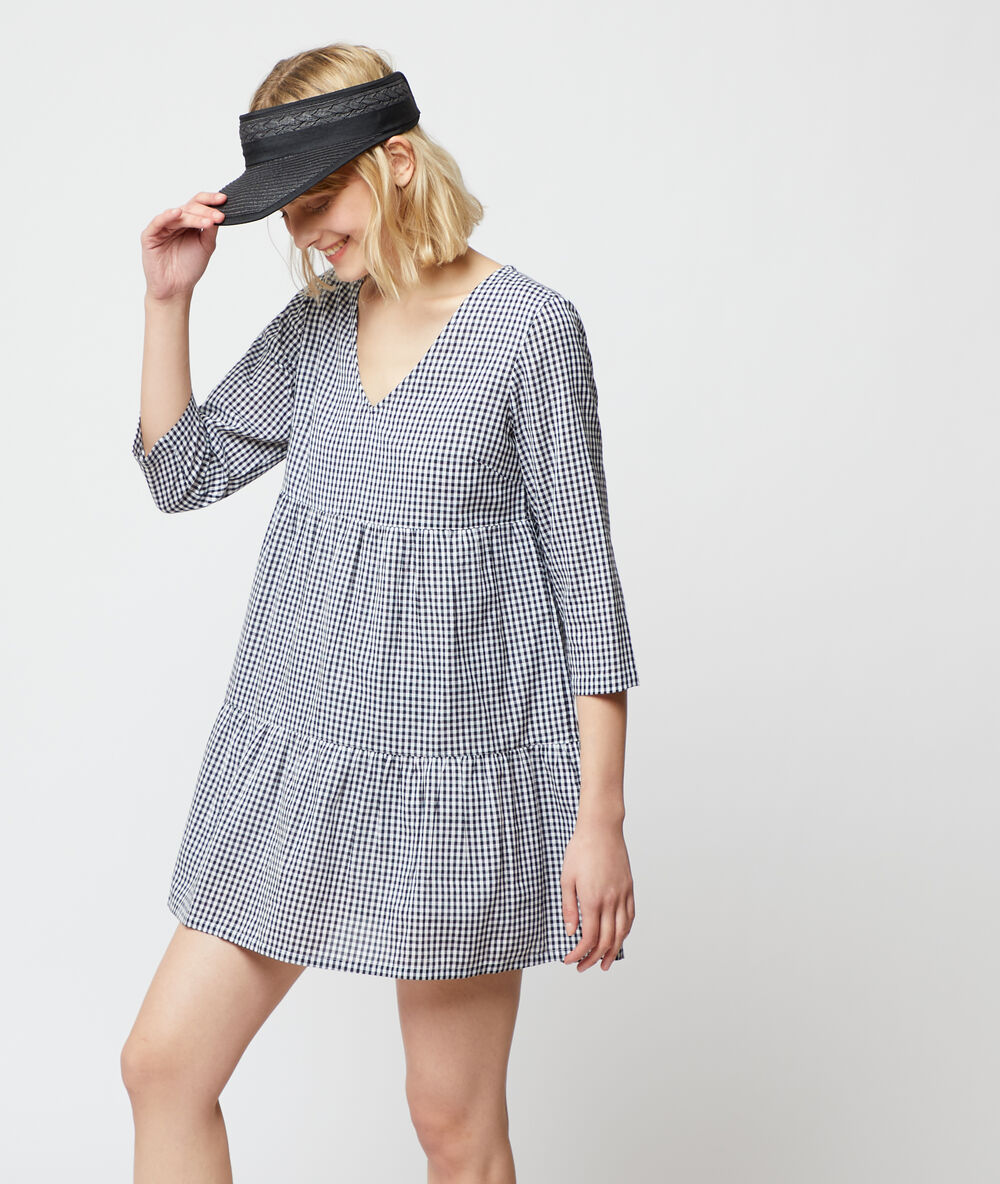 Vestido estampado vichy negro.