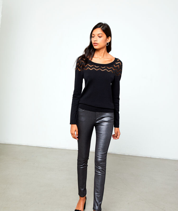 Pantalón ajustado forrado negro.