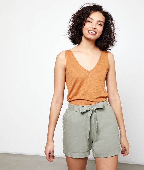 Pantalón corto con lazada Pantalón corto con lazada