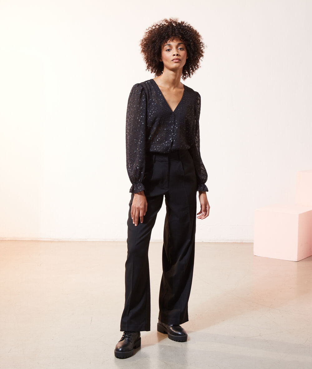 Pantalón ancho con pinzas negro.